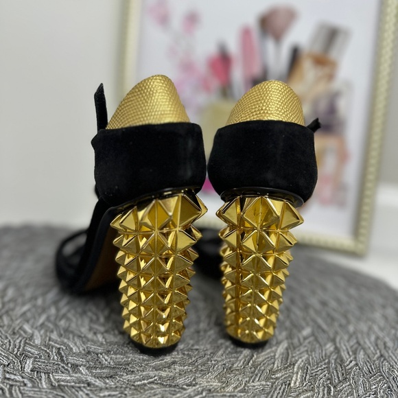 Fendi Black T-Strap Heels with Gold Studded Heel - Picture 8 of 12